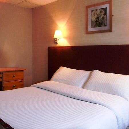 King Charles Hotel Gillingham  Eksteriør billede