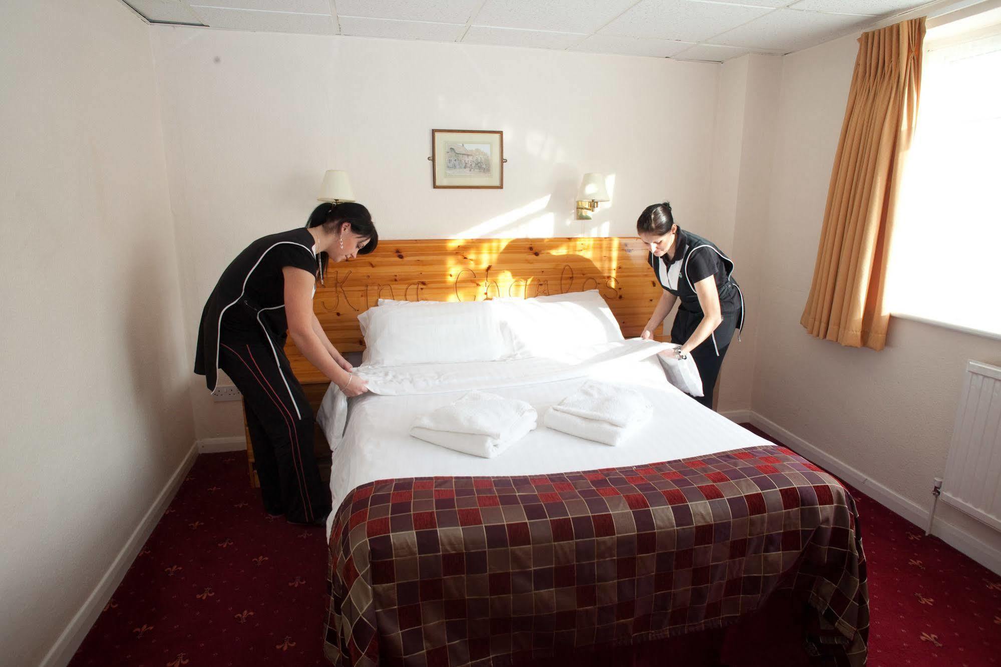 King Charles Hotel Gillingham  Eksteriør billede