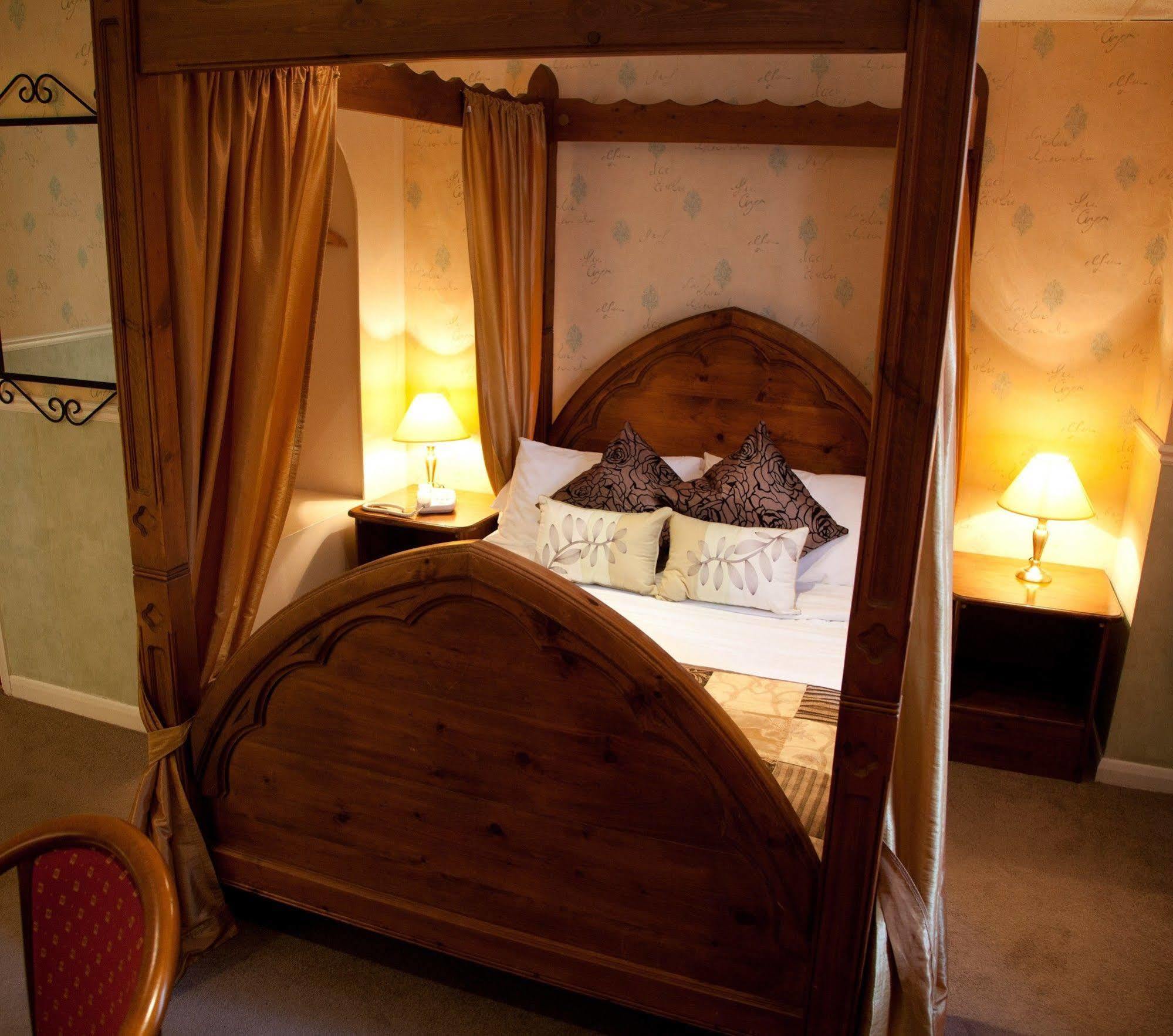 King Charles Hotel Gillingham  Eksteriør billede