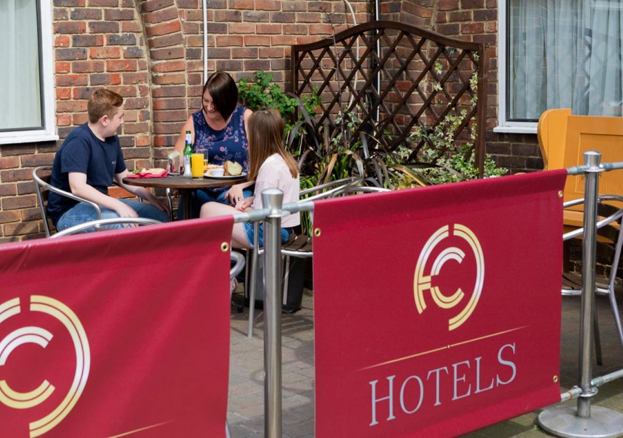 King Charles Hotel Gillingham  Eksteriør billede