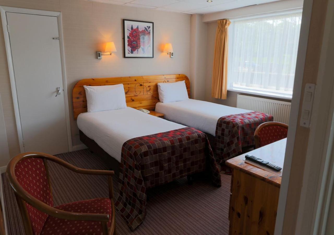 King Charles Hotel Gillingham  Eksteriør billede